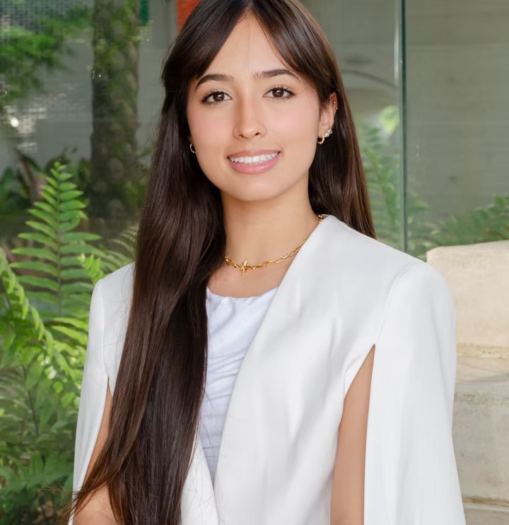 Portrait of Shara Jaramillo-Garrido